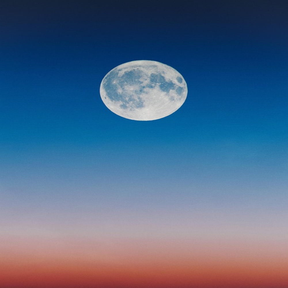 Under the Full Moon: A Reminder That Love Always Rises