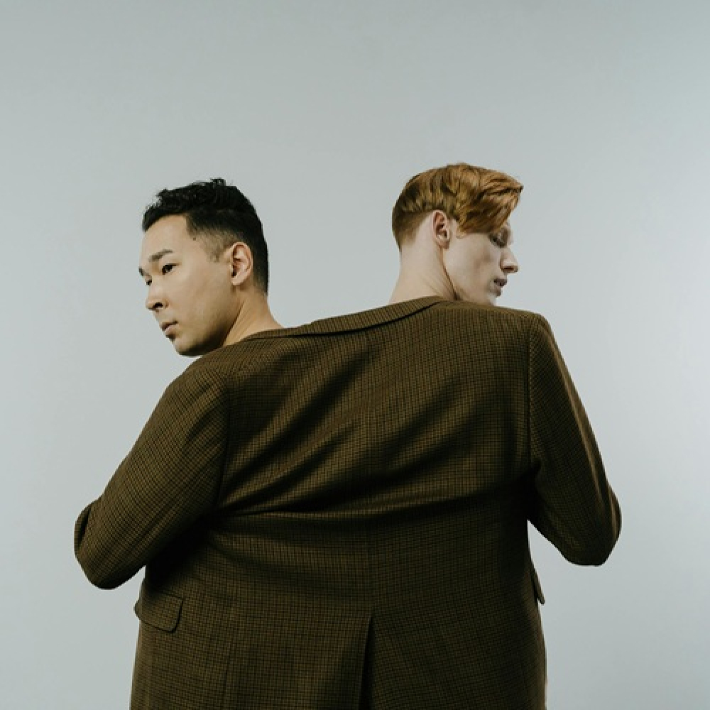 Feeling Torn Between Two Choices? How to Find Clarity